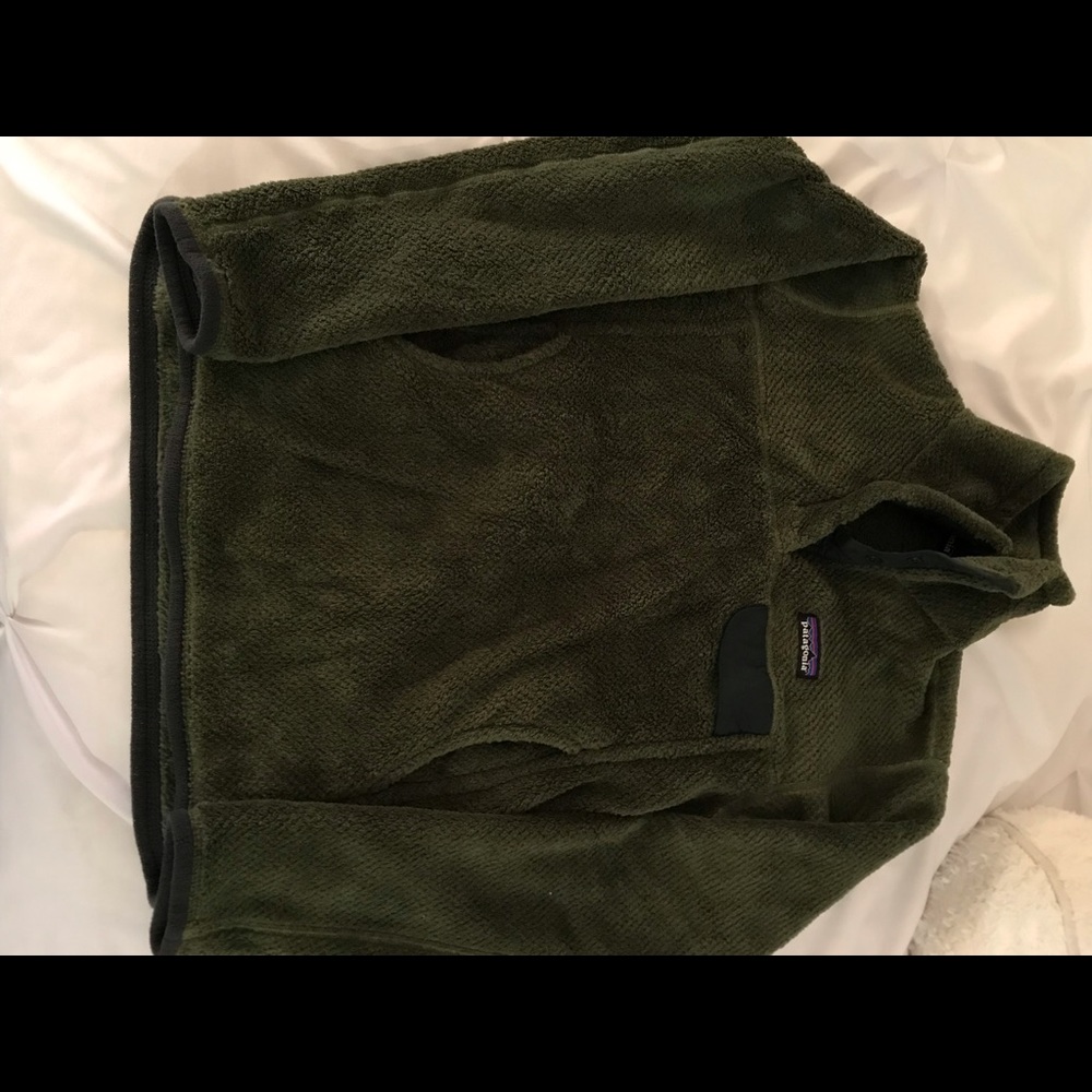 Forest green Patagonia re-tool snap-T pullover